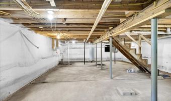 153 Cedar St, Belfast, ME 04915