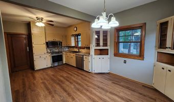 303 N Bluff Ave, Anthony, KS 67003