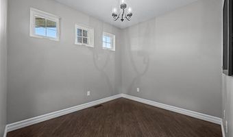 7190 Earhart Rd, Ann Arbor, MI 48105