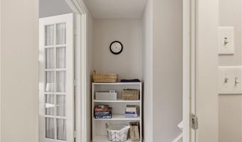 40 Web Ave 11, North Kingstown, RI 02852