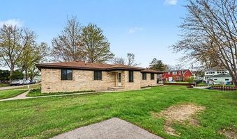 2037 W Park Dr, Algonac, MI 48001