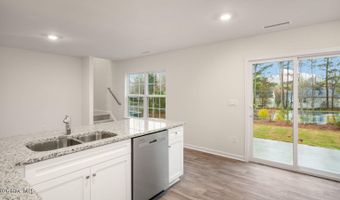 3914 Pasture Ln, Ayden, NC 28513