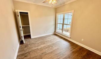 105 Orchard Cir, Adel, GA 31620