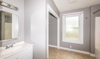 1340 Dalton St, Alcoa, TN 37701