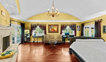 5920 Colodny Dr, Agoura Hills, CA 91301