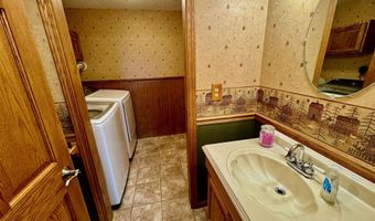 716 S Country Estates Ln, Bloomfield, IN 47424
