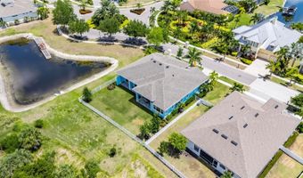 638 MANNS HARBOR Dr, Apollo Beach, FL 33572