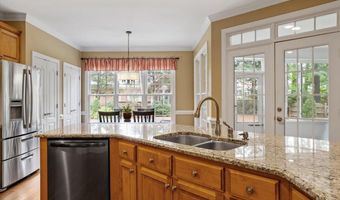 330 Chanticlair Dr, Apex, NC 27502
