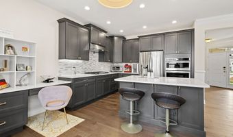 131 Winding Ridge Way 131, Danbury, CT 06810