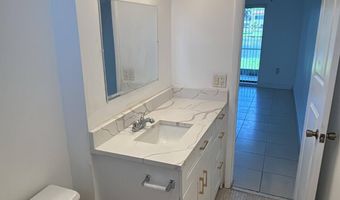 2940 NE 203RD St C102, Aventura, FL 33180