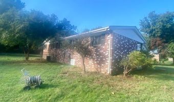 219 E McClendon St, Batesville, AR 72501
