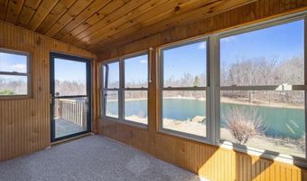 8923 E Sassafras Rd, Bloomfield, IN 47424