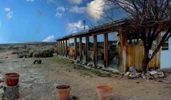 567 A Tune Dr, Arroyo Hondo, NM 87513