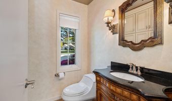 301 22nd St NW, Austin, MN 55912