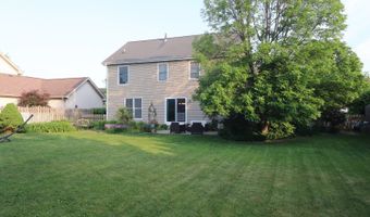 1900 Waverly Ln, Algonquin, IL 60102