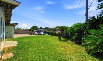320 W Lanai St, Kahului, HI 96732