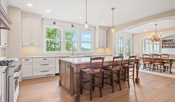 1663 Fairview Dr, Allegan, MI 49010