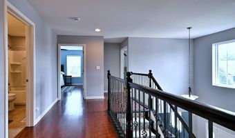 1128 Kingsmill Dr, Algonquin, IL 60102
