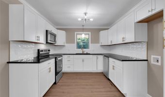 221 Greenland Rd, Anderson, SC 29626