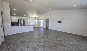 1704 Tenen Pass Dr, Benson, AZ 85602