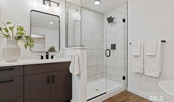 2043 S Makar Ln, Boise, ID 83706