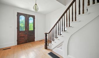 36 CHESTER St, Chester, NH 03036
