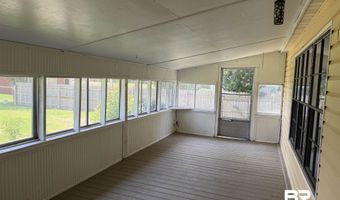 723 Pineville Rd, Atmore, AL 36502