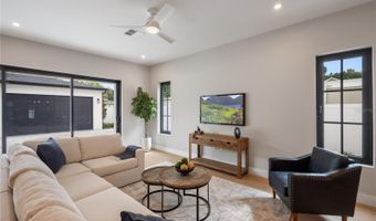 803 YATES St, Orlando, FL 32804