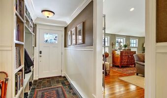 22 Lantern Ln, Barrington, RI 02806