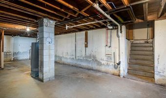 136 Davis Ave, Cranston, RI 02910