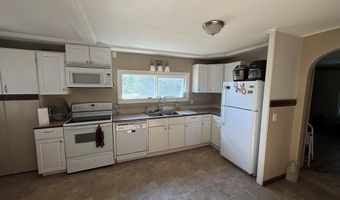 320 S 6th St, Challis, ID 83226