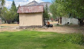 425 River Dr, Challis, ID 83226