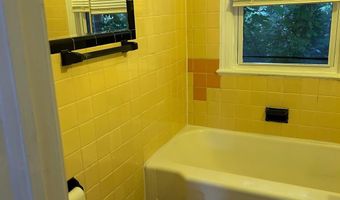 2633 30TH St SE 2, Washington, DC 20020