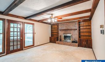 2105 N St St, Aurora, NE 68818