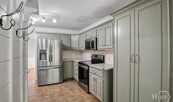 354 E Creek Bnd, Athens, GA 30605