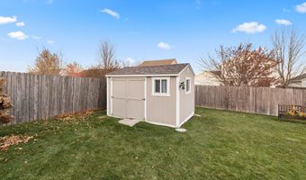 824 Tennyson Ave, Ames, IA 50014