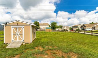 958 Willow Creek Dr, Alexandria, KY 41001