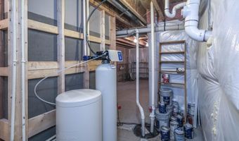 117 HARVESTER Dr, Lake Frederick, VA 22630