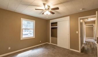 834 S A St, Arkansas City, KS 67005