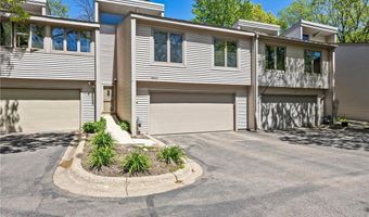 8405 137th Ct, Apple Valley, MN 55124