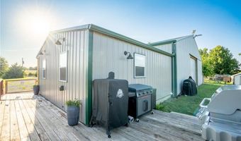 23058 160th St, Altamont, MO 64620