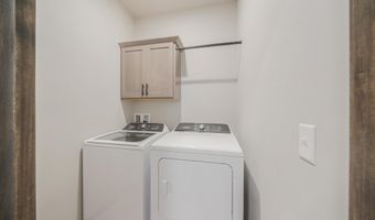 2005 E RIDGE HAVEN Ln, Appleton, WI 54913