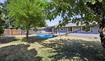 855 N 8TH St, Aumsville, OR 97325