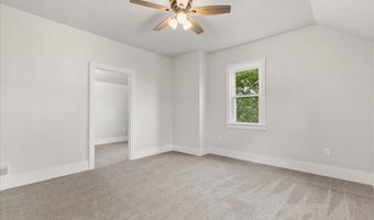 5306 Hillcrest Dr, Allenton, WI 53002