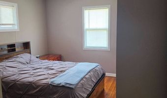 710 East St, Bottineau, ND 58318
