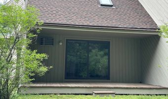 11 Pimlico Ct, Bedford, NH 03110