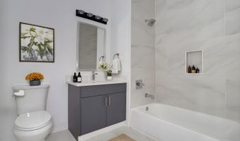 425 AVENUE C 501, Bayonne, NJ 07002