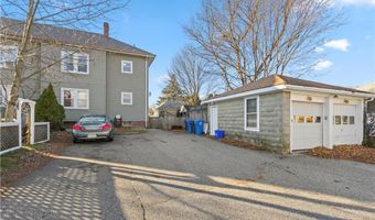 51 Oakland Ave, Cranston, RI 02910