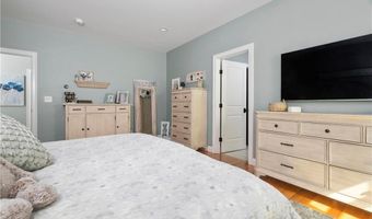 121 Stillwater Rd, Smithfield, RI 02917