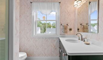 50 Kettle Point Ave 50, East Providence, RI 02914